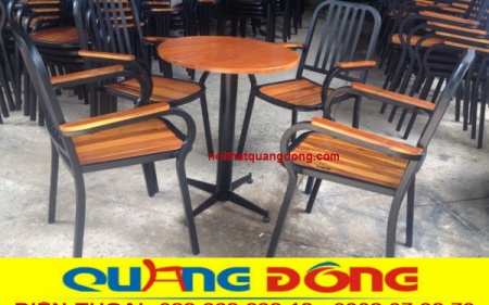 bàn ghế gỗ khung sắt QD - 05 tay gỗ