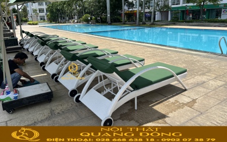 Ghế nằm hồ bơi QD-1280 điểm nhấn sang trọng tại hồ bơi chung cư Phú Hoàng Anh - Nhà Bè