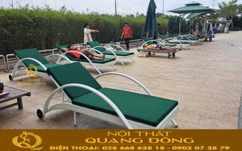 Ghế nằm hồ bơi QD-1280 sử dụng thực tế ngoài trời