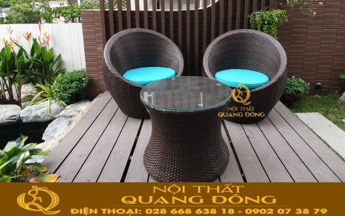 Bàn ghế ban công sân thượng đan sợi mây nhựa màu nâu giả gỗ