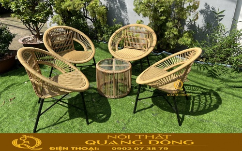 Bàn ghế giả mây QD-2115 với ghế lưng tròn hình nón độc đáo