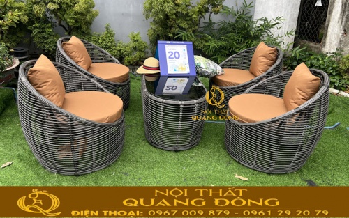 Bàn ghế giả mây QD-2117 được đan bằng sợi mây nhựa tròn 8ly có hoạt chất kháng tia UV
