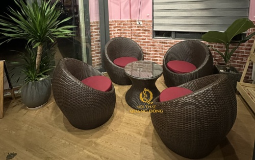 Bàn ghế giả mây hình trứng đầy sáng tạo QD-211