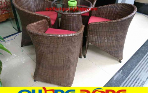 Bàn ghế giả mây QD-098 màu nâu giả gỗ