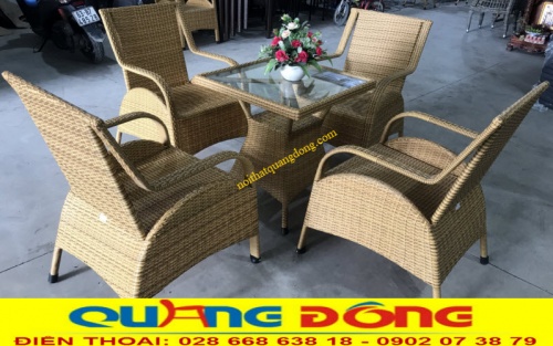 Bàn ghế giả mây QD-272 tone màu vàng xen nâu màu của mây tre tự nhiên