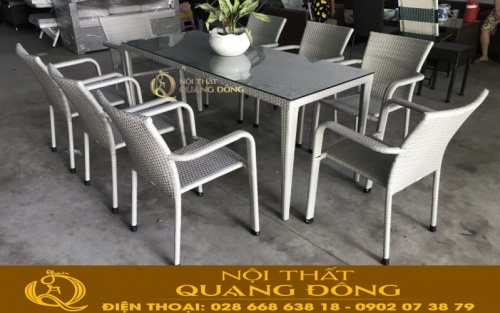 Bộ bàn 8 ghế bằng nhựa giả mây