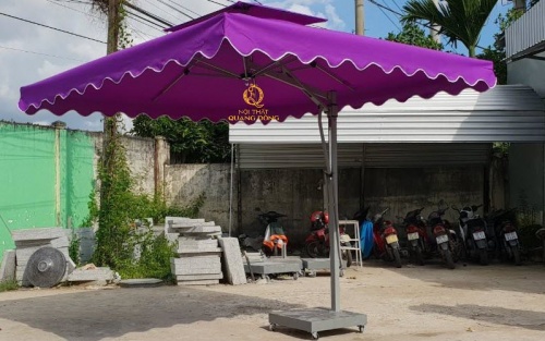 Dù lệch tâm vuông 3 mét có rèm màu tím