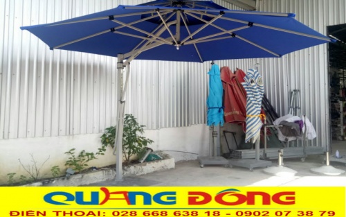 Dù lệch tâm 3,7 mét màu xanh đậm