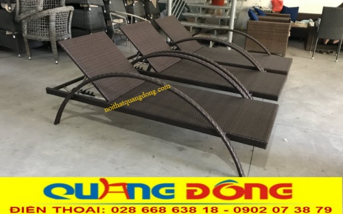 Mẫu ghế nằm hồ bơi giả mây QD-1255 tại xưởng Nội Thất Quang Đông