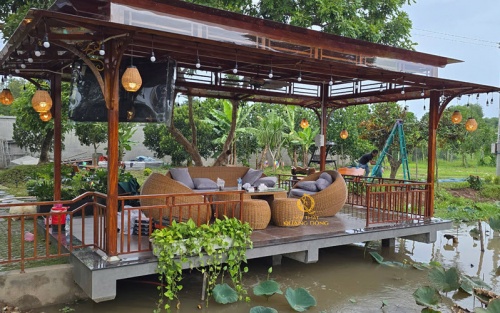 Sofa giả mây QD-753 trang trí tại sân vườn