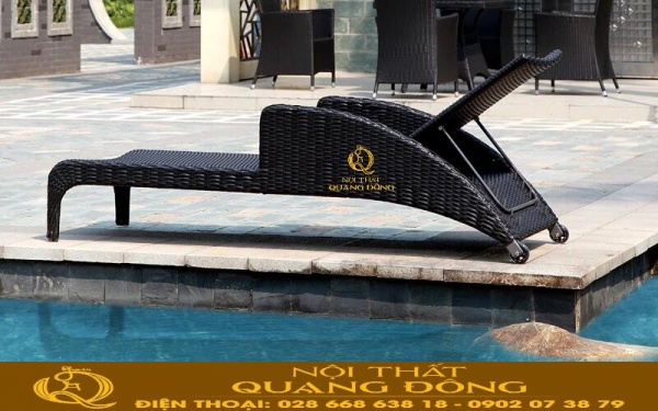 Mẫu ghế nằm giả mây QD-1243 thiết kế với không gian dành riêng cho bể bơi, bãi biển, resort và khách sạn cao cấp