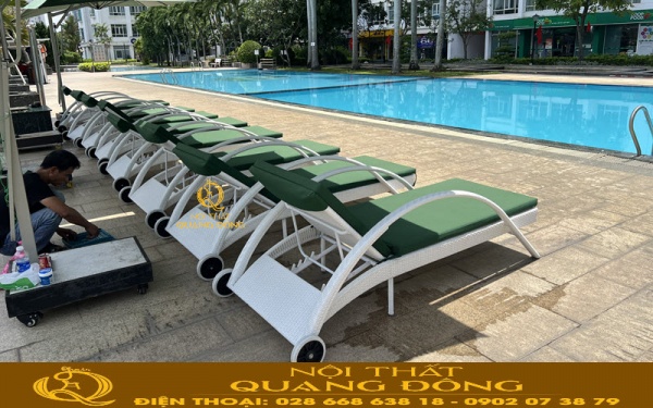 Ghế nằm hồ bơi QD - 1280 Nội thất Quang Đông được trang bị nệm êm ái