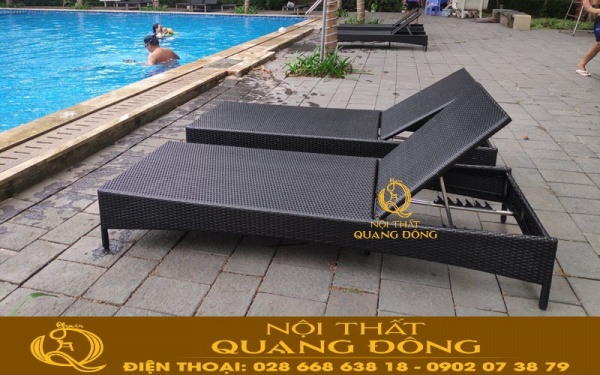 Mẫu ghế nằm hồ bơi được thiết kế không có tay thanh gọn đơn giản mà sang trọng