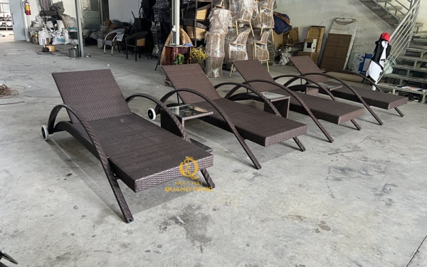 Nội Thất Quang Đông chuyên sản xuất ghế nằm hồ bơi mây nhựa theo yêu cầu của mọi khách hàng