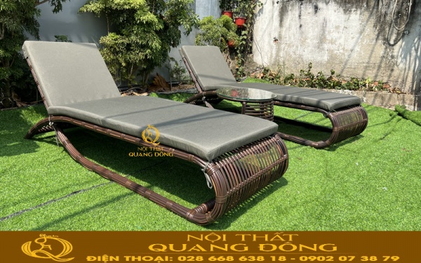 Mẫu ghế nằm hồ bơi ko có tay QD-563 đan sợi mây nhựa bán nguyệt bản lớn giả tre