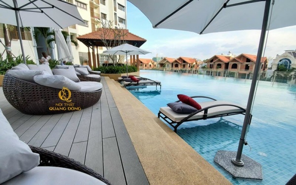 Dù che nắng vừa che nắng cũng là vật dụng giúp tăng tuổi thọ cho chiếc giường tắm nắng QD-512 