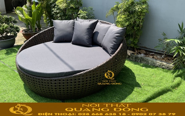 Giường tắm nắng QD-550 hình thúng gam màu nâu giả gỗ kết hợp nệm xám hài hoà