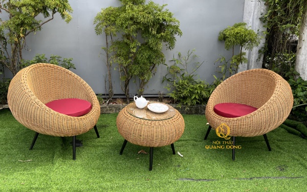 Mẫu bàn ghế ban công giả mây QD-2093 kiểu dáng mới lạ độc đáo, sang trọng cho không gian