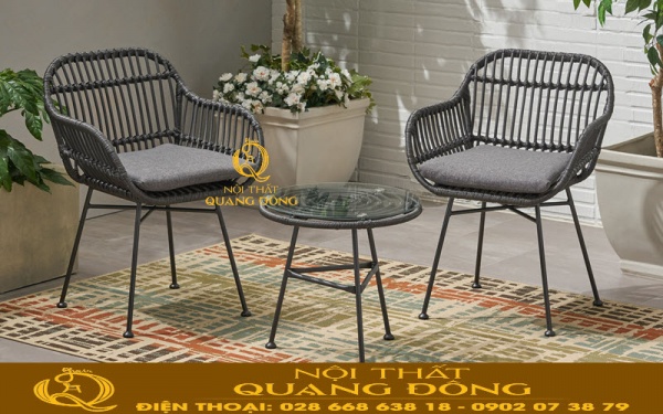 Muẫ bàn ghế ban công giả mây gam màu đen từ sợi tròn bản lớn cứng cáp QD-279