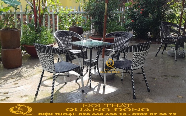 Mẫu bàn ghế giá rẻ cho quán cafe QD-281 màu trắng đen độc đáo