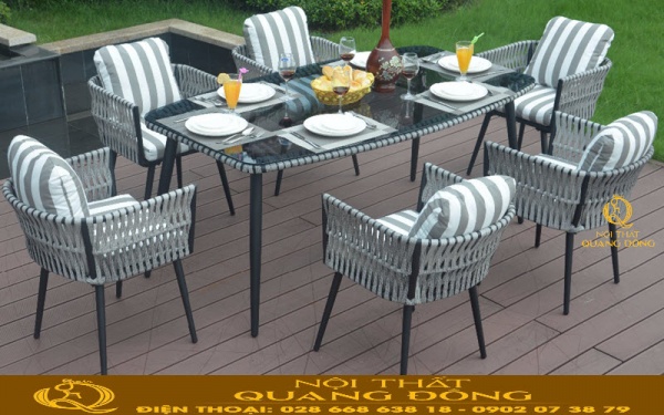 Bàn ghế giả mây QD-2048 mẫu bàn ăn lý tưởng cho sân vườn ngoài trời Bộ bàn ghế giả mây QD-2048 gồm 6 ghế 1 bàn dài lý tưởng cho không gian sân vườn, khu vực ngoài trời