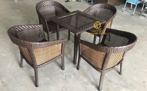 Mẫu bàn ghế giả mây QD-2049 mà Nội Thất Quang Đông sản xuất theo yêu cầu khách sạn Harmonia Dung Quất, Quảng Ngãi