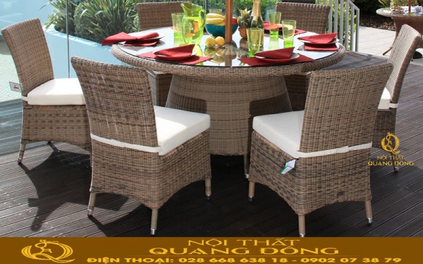 Mẫu bàn ghế giả mây dùng làm bàn ăn ngoài trời QD-2068 Bộ bàn ghế giả mây QD-2068 cho không gian sân vườn ngoài trời thêm tiện nghi và ấn tượng