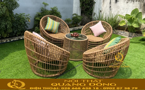 Ghế giả mây hình trứng QD-2081 đan từ sợi mây nhựa tròn 8 ly, kiểu đan giăng dây dọc với khoảng cách đều đặn