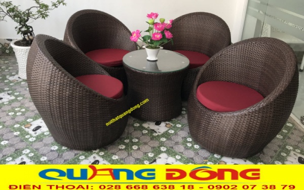 Bàn ghế giả mây QD-211 màu nâu giả gỗ cho không gian quán cafe thêm sang trọng