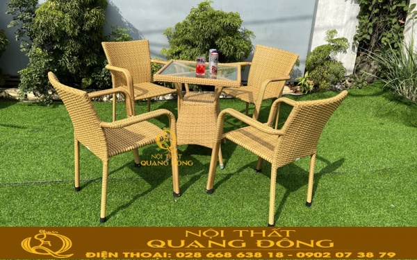 Compo 1 bàn 4 ghề của mẫu bàn ghế giả mây QD-326 phù hợp cho sân vườn, khu resort