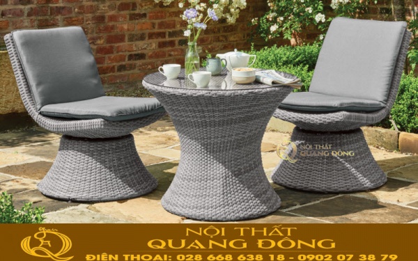 Mẫu ghế xoay 360 độ bằng nhựa giả mây dùng ngoài trời sân vườn QD-335 Bộ bàn ghế giả mây QD-335 được thiết kế mâm xoay 360 độ, sản phẩm dùng cho văn phòng hay sân vườn đều được