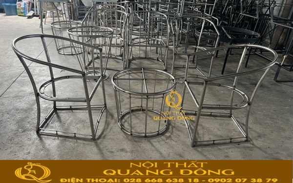 Khung ghế giả mây QD-343 khi mới hoàn thiện, tại xưởng công ty Nội Thất Quang Đông
