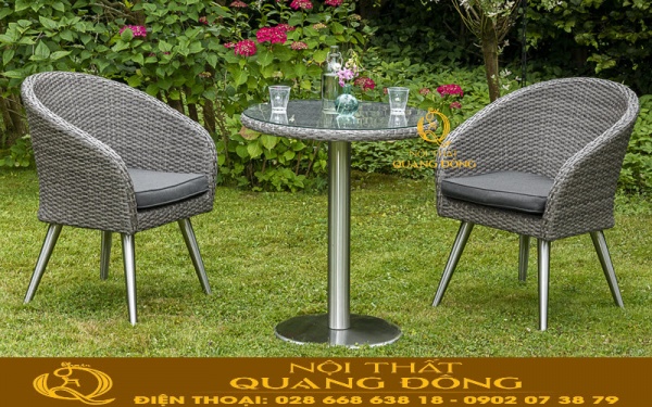 Bàn ghế mây nhựa dễ vệ sinh và bảo trì