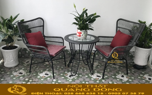 Mẫu bàn ghế giả mây QD-387 được thiết kế kiểu dáng hiện đại, trải nghiệm tối ưu cho người dùng