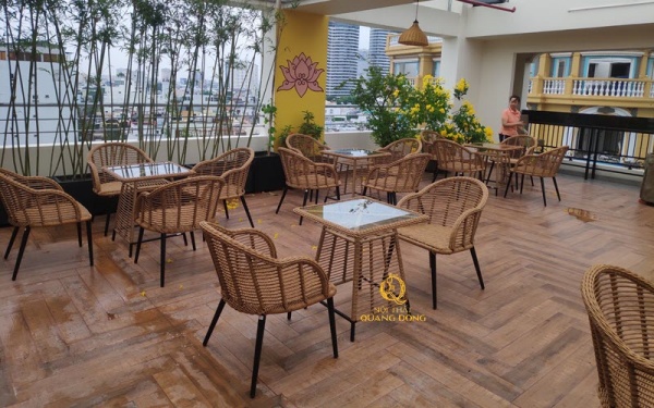Mẫu bàn ghế dùng cho sân vườn ngoài trời giả mây đan sợi mây nhựa tròn QD-2093