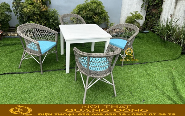 Bàn ghế dùng cho sân vườn kết hợp bàn gỗ teak đan sợi mây nhựa tròn
