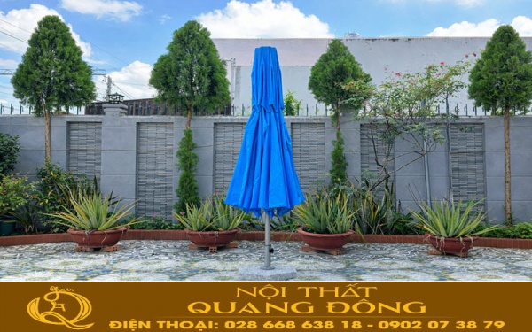mẫu dù đúng tâm 4 mét thiết kế nâng hạ nhẹ nhàng khi không sử dụng
