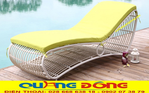 Giường nằm bể bơi QD-1249 công dụng thư giãn tắm nắng nghỉ ngơi sau thời gian bơi lội