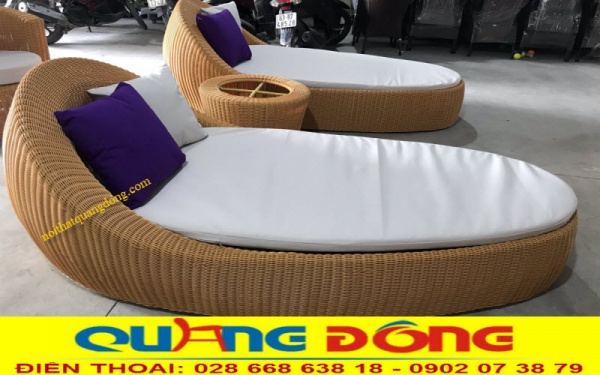 Mẫu ghế nằm hồ bơi giả mây đan sợi tròn được sản xuất trực tiếp tại xưởng Nội Thất Quang Đông