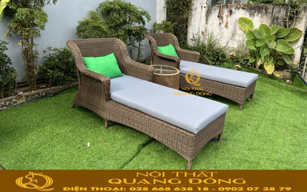Ghế nằm hồ bơi sang trọng phá cách từ chất liệu mây nhựa, mềm mại êm ái của mây nhựa sẽ tạo cảm giác thoải mái khi sử dụng