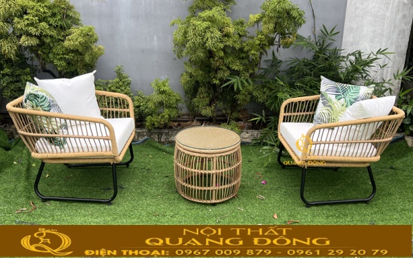 Mặt bàn tròn của mẫu QD-2119 được đan kín toàn bộ bề mặt, tiện lợi khi sử dụng