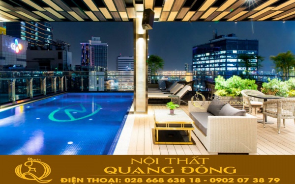 Ghế nằm hồ bơi QD-563 tại bể bơi trên sân thượng Northern Charm Hotel Sài Gòn