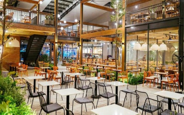 The Coffee House là một trong những quán cafe với không gian trang trí nội thất sang trọng