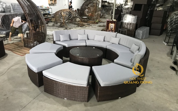 Ghế sofa giả mây tròn sử dụng cho 10 đến 12 chỗ ngồi