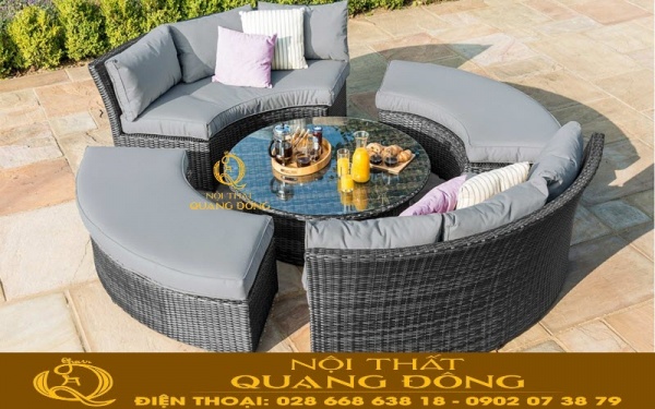 Kê đối diện 2 băng có lưng tựa và 2 đôn tạo thành dáng vẻ mới của bộ sofa giả mây QD-621 Tách rời kê đối diện 2 băng có lưng tựa và 2 đôn đổi mới không gian, tạo thành bộ sofa lý tưởng