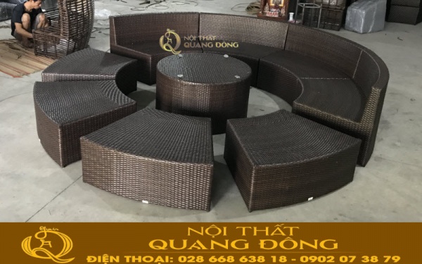 Sofa giả mây QD-677 được đan bằng sợi nhựa giả mây cao cấp có hoạt chất kháng tia UV chịu nắng mưa