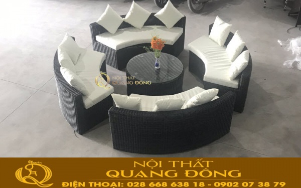 Ghế sofa tròn giả mây QD-698 được lắp ghép 4 chiếc băng hình bán nguyệt tạo thành 