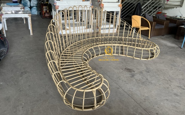 Khung sản phẩm sofa giả mây QD-712 được sơn tĩnh điện hoàn tất