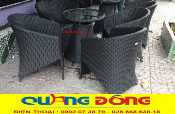 Bộ bàn ghế giả mây QD-098 với tone màu đen mạnh mẽ sang trọng