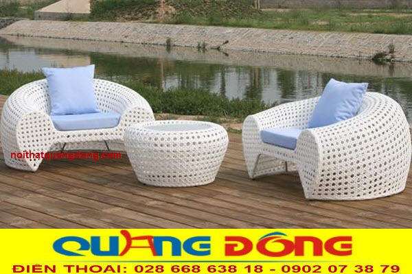 Mẫu bàn ghế ngoài trời sân vườn đan thủ công bằng sợi mây nhựa QD-2025 Bộ bàn ghế giả mây QD-2025 kiểu dáng mới lạ độc đáo điểm nhấn nổi bật cho không gian ngoại thất sân vườn
